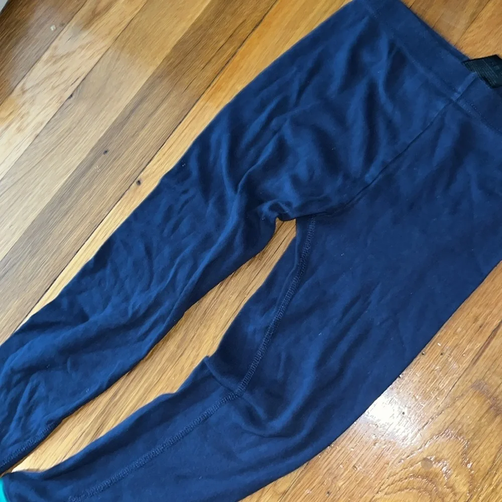 Kids H&M cotton navy and striped pj set size says 7 fit was 4T! EUC good fabric.